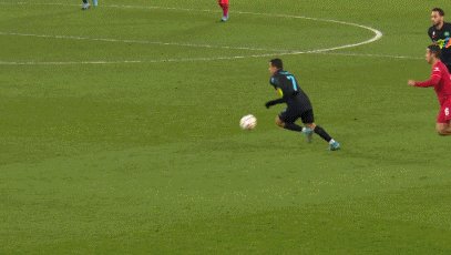 1646835508585085061.gif 桑切斯.gif