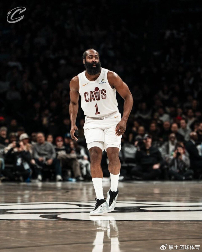 破纪录！哈登带伤复出轰22+9+8弑旧主 拇指骨折仅歇2场就回归|詹姆斯·哈登|骑士|篮网|克利夫兰骑士队|布鲁克林篮网队_新浪体育_新浪新闻