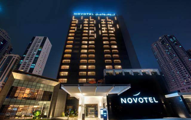 1631885656340045876.png 国足.png